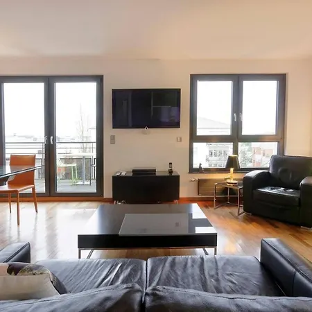 Apartment 4 Bedrooms Top Floor Lux *