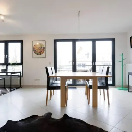 4 Bedrooms Top Floor Lux Apartment